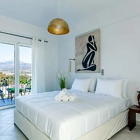 White House Chersonisos With Private Swimming Pool *